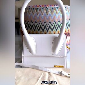 White Jacquemus the LARGE Chiquito